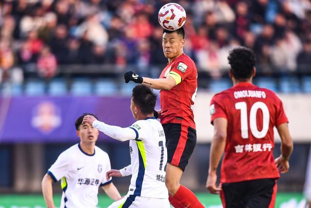 天天盈球-【中超】谭龙破僵帕拉西奥斯破门 三镇1比1扳平亚泰